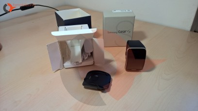 Samsung Gear S box (4)