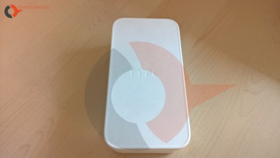 HTC Desire 626 box (2)