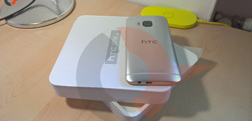 HTC One M9 box (5)