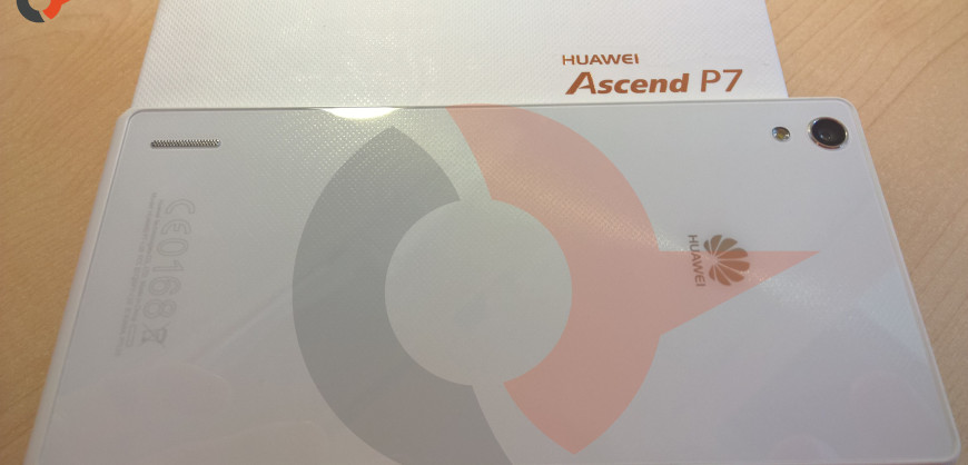 Huawei Ascend P7 box (1)